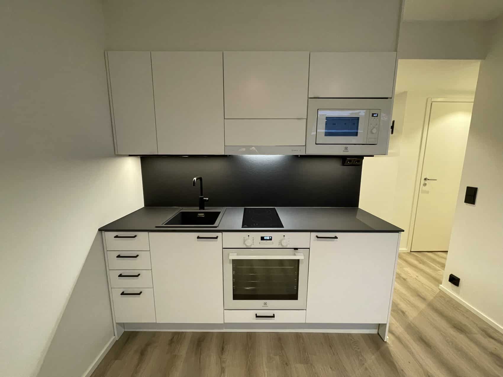 KOy Hämeenkatu 11 keittiö